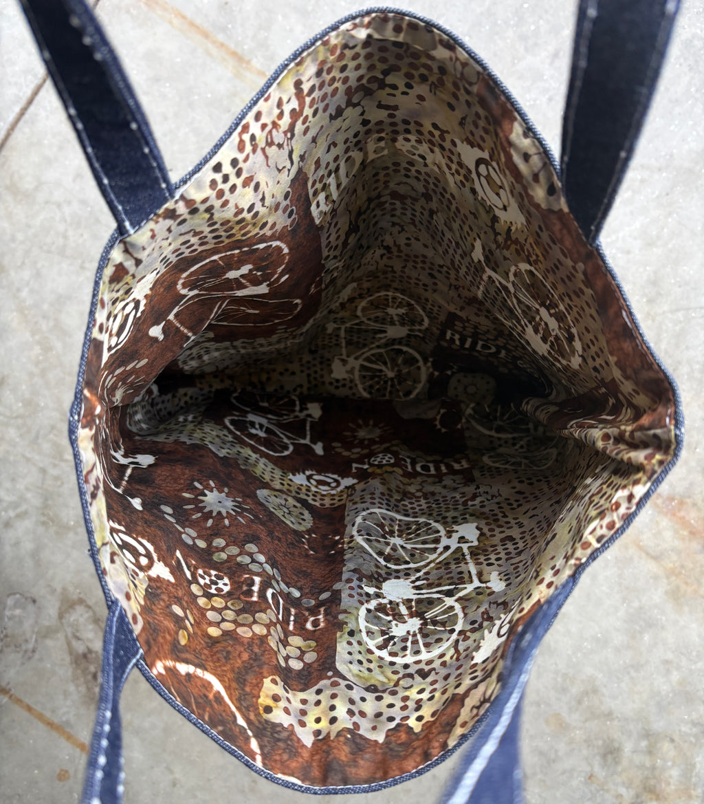 SERGEDSEAMS GRAFFITI EMBROIDERED TOTEBAG